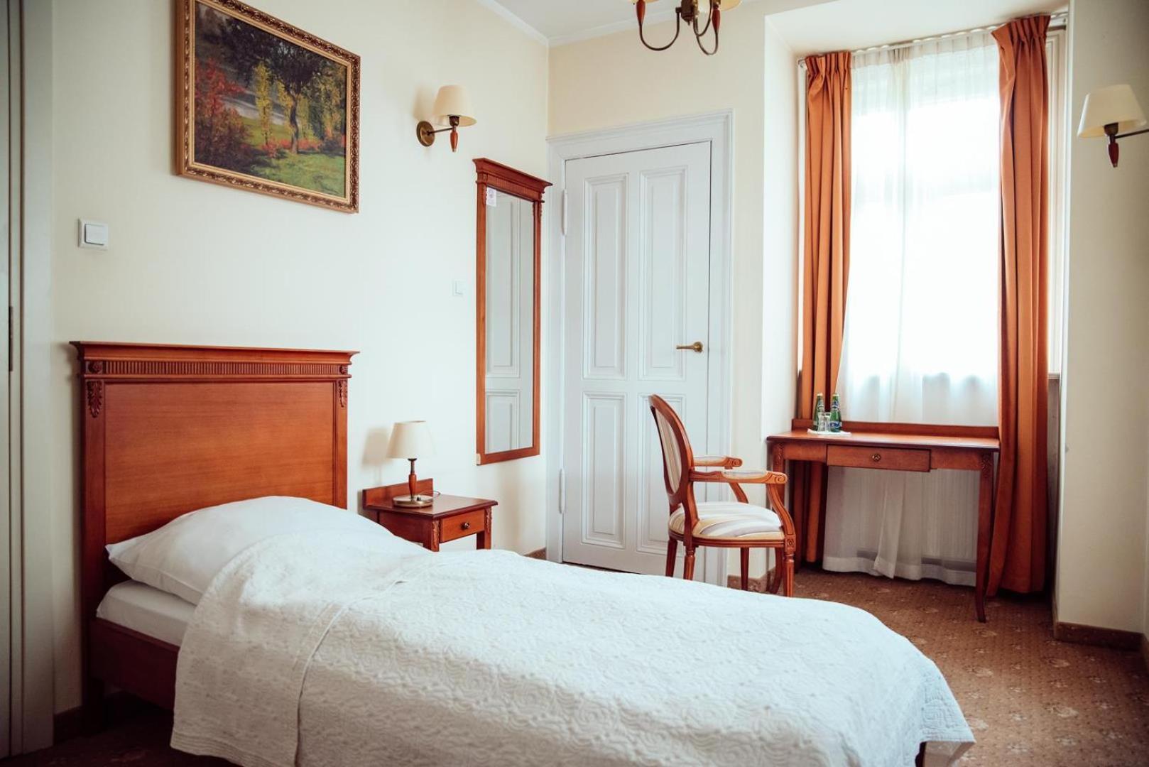 Zespol Palacowo-Parkowy W Ostromecku Ostromecko Exteriör bild