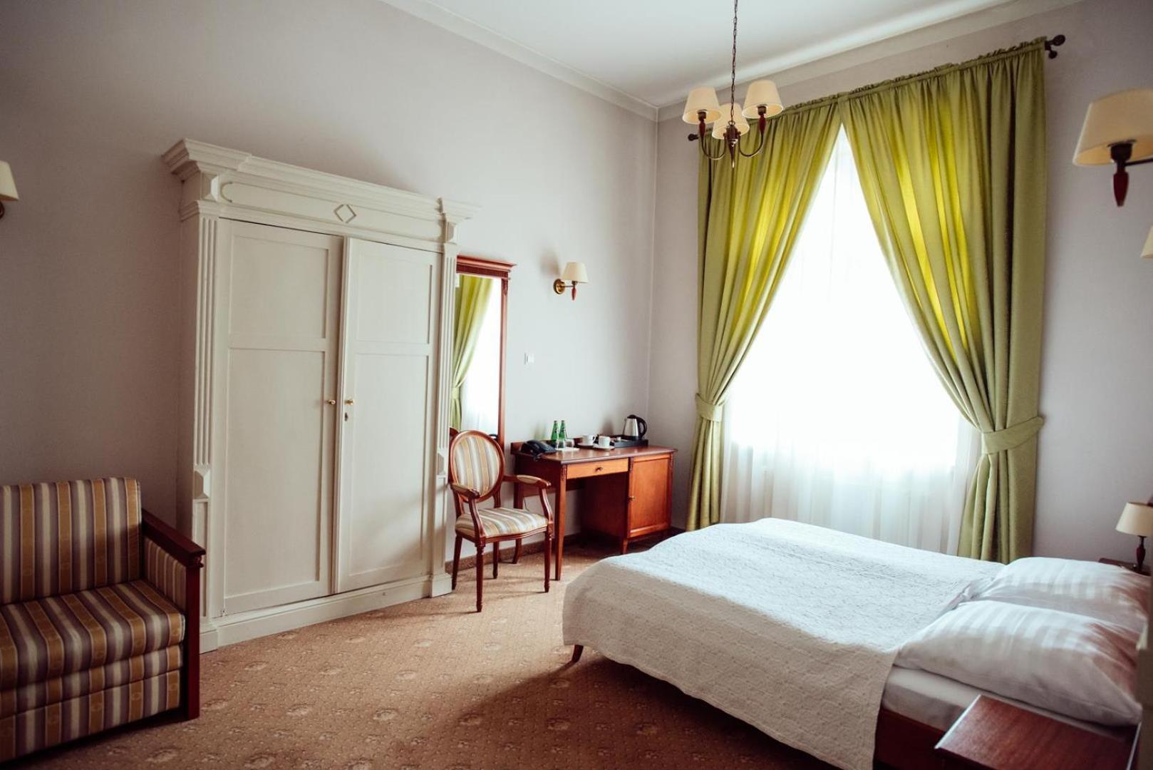 Zespol Palacowo-Parkowy W Ostromecku Ostromecko Exteriör bild