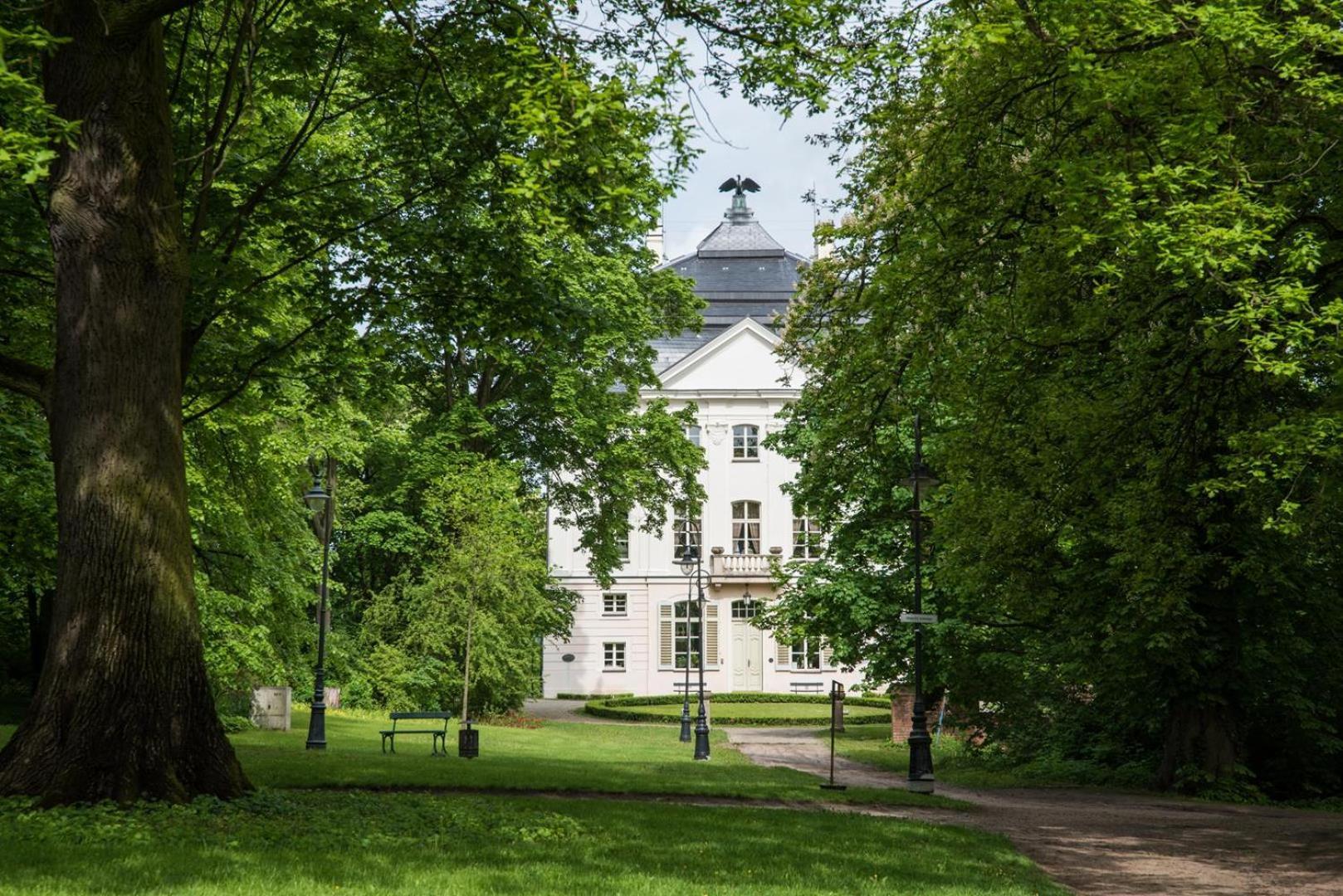 Zespol Palacowo-Parkowy W Ostromecku Ostromecko Exteriör bild